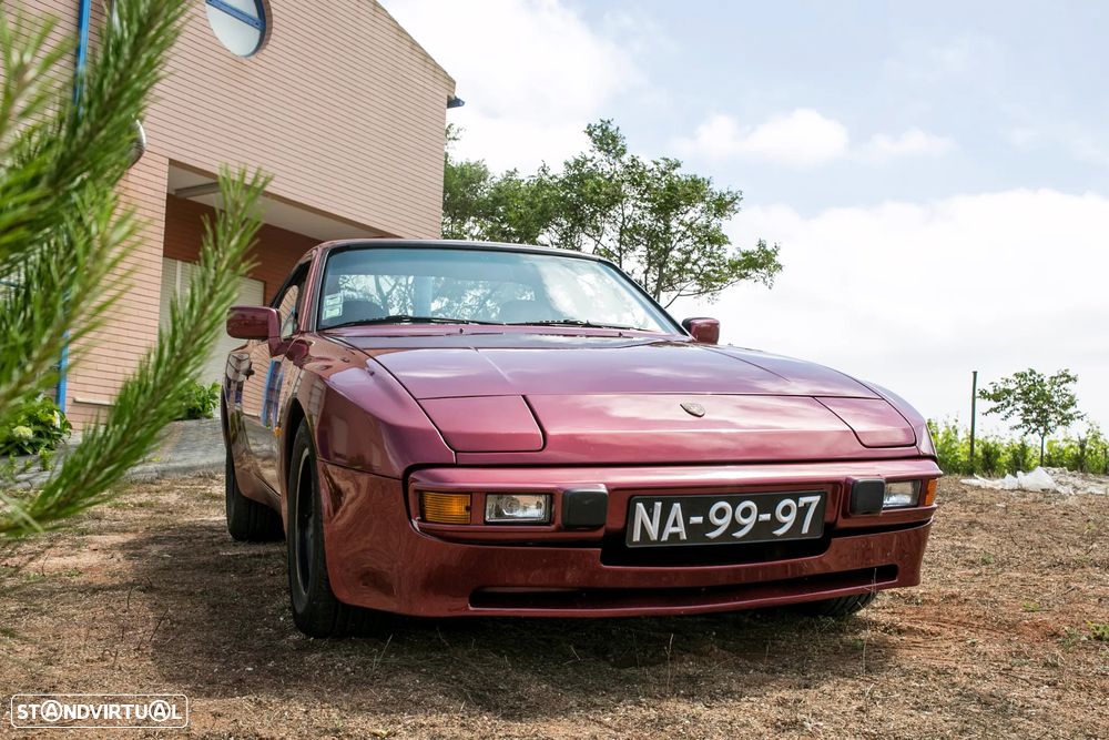 Porsche 944 - 1