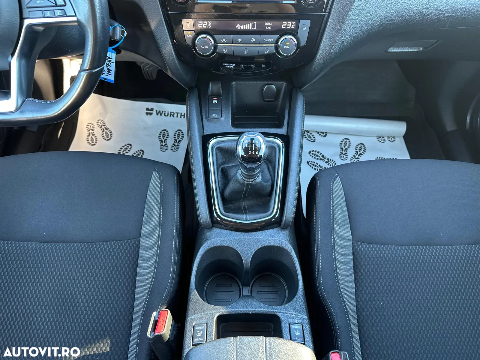 Nissan Qashqai 1.3 138CP 2WD Visia - 32
