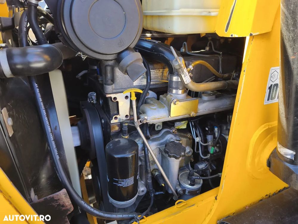 JCB 2CX - 10
