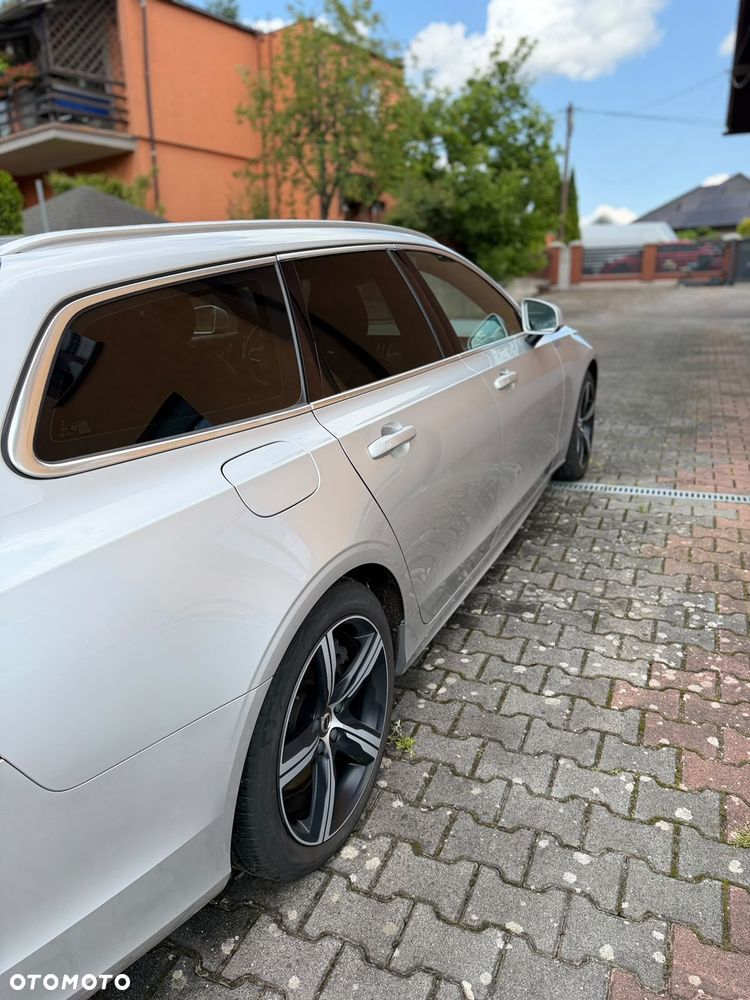 Volvo V90 T4 R-Design - 19
