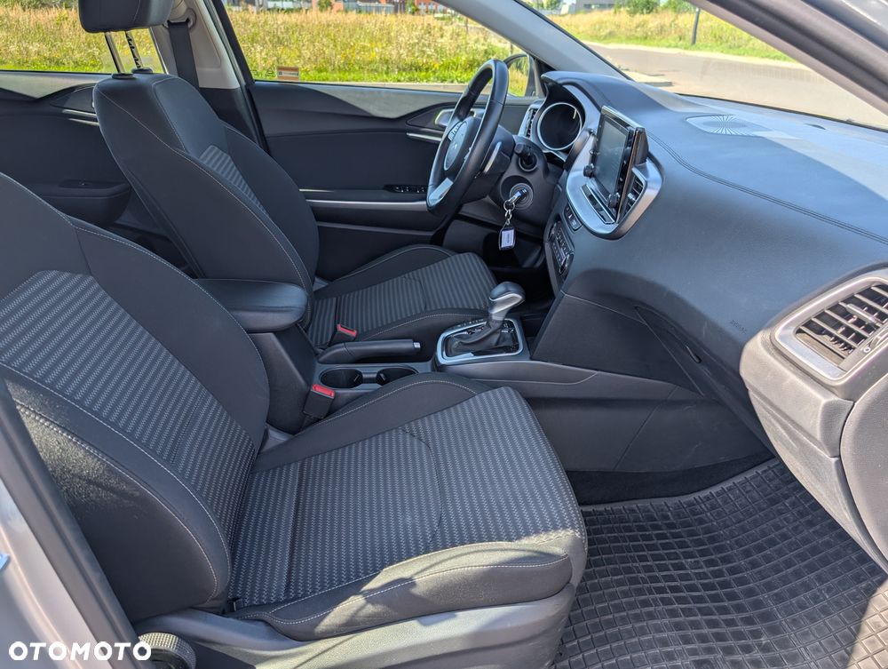 Kia Ceed 1.5 T-GDI M DCT - 30