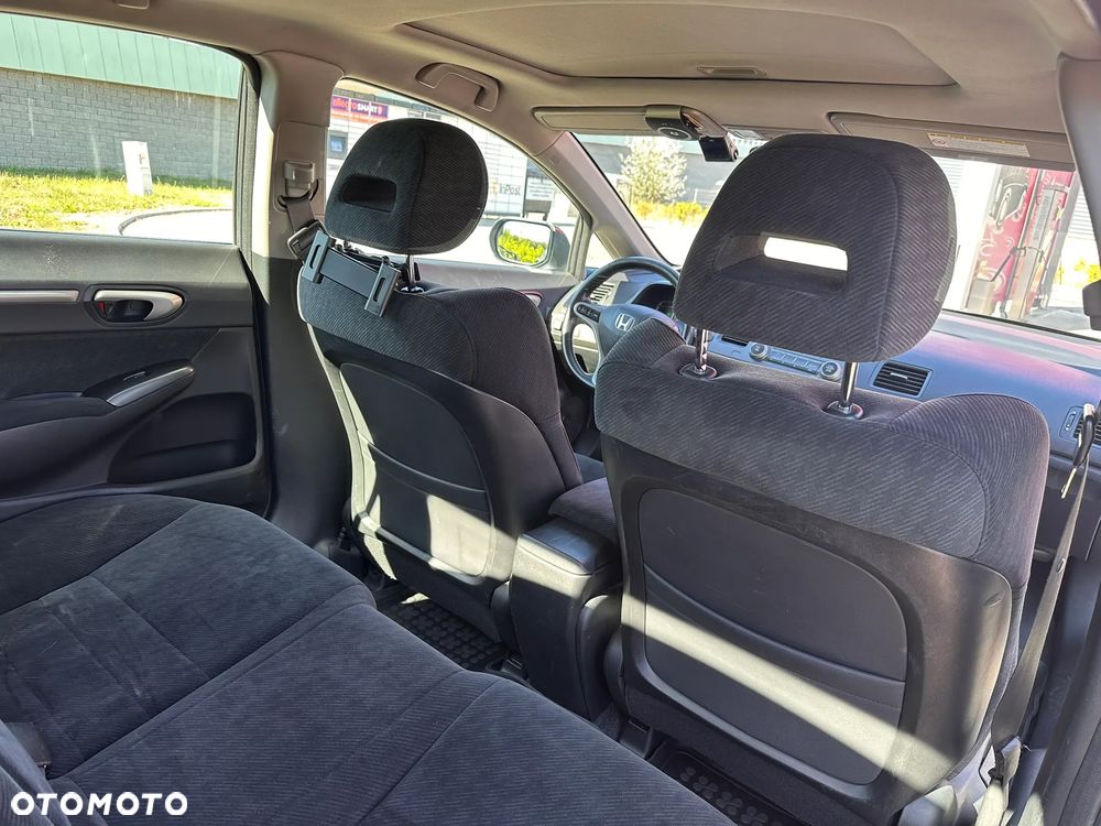 Honda Civic 1.8 Executive - 11