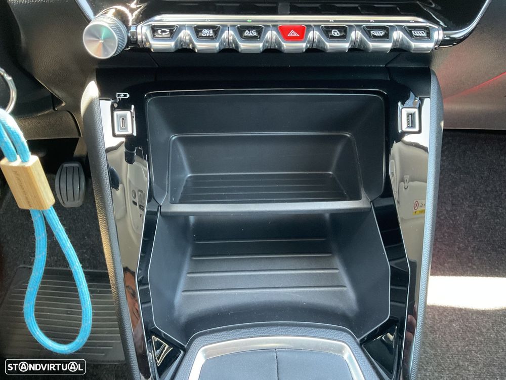 Peugeot 2008 1.2 PureTech Active - 30