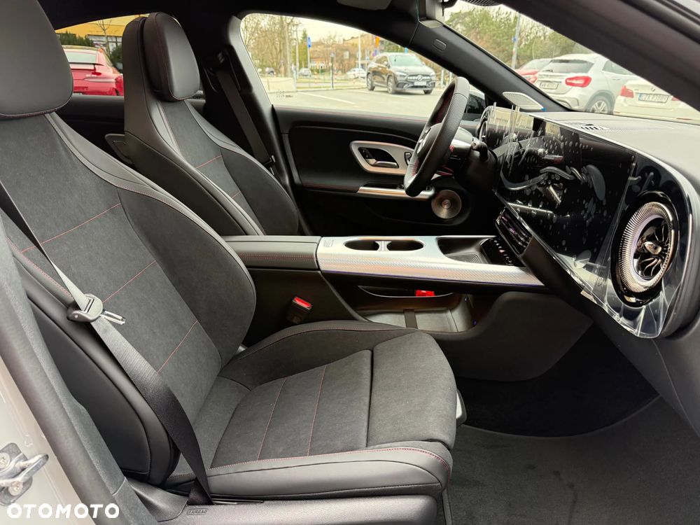 Mercedes-Benz CLA 200 - 17