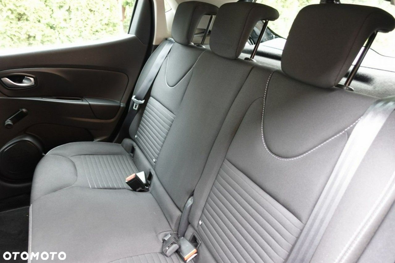 Renault Clio - 18
