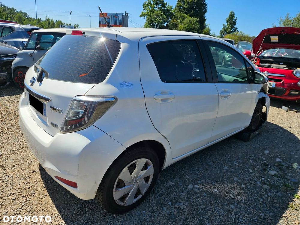 Toyota Yaris 1.5 VVT-i Comfort - 6