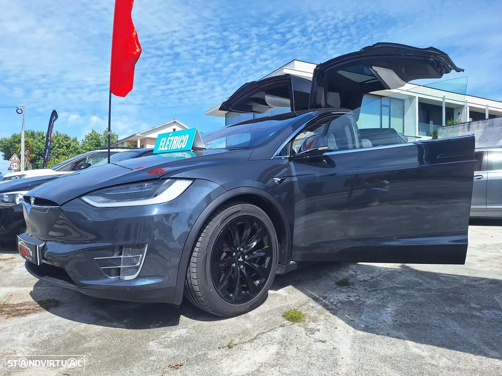Tesla Model X 100D - 1
