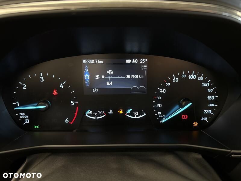 Ford Focus 2.0 EcoBlue Titanium - 14