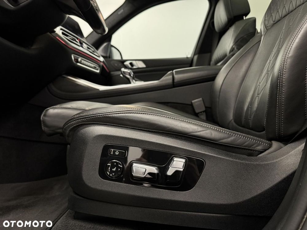 BMW X7 - 15
