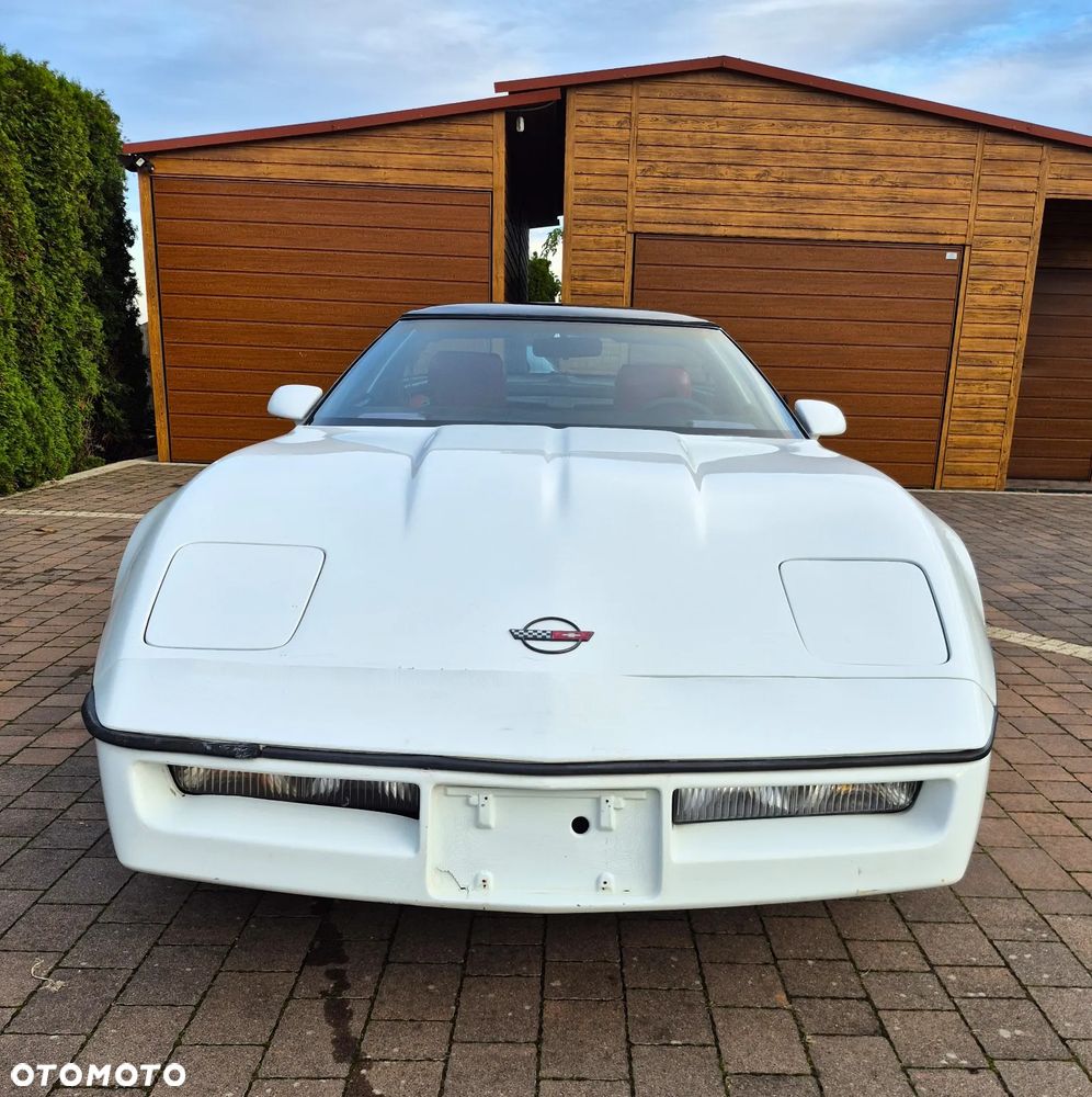 Chevrolet Corvette - 5