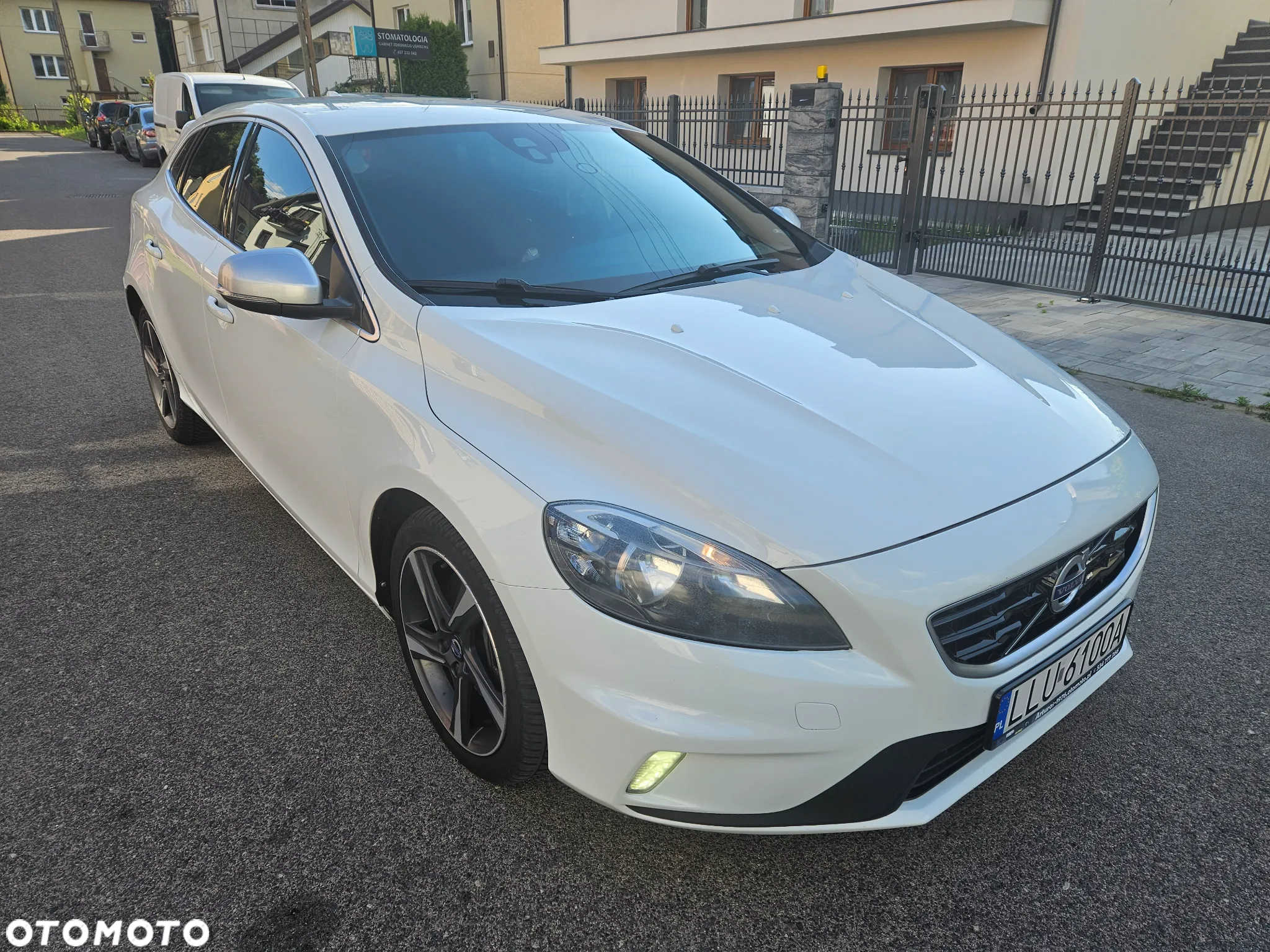 Volvo V40 D3 Geartronic RDesign - 2
