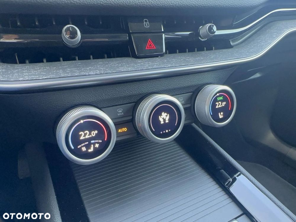 Skoda Superb 2.0 TDI SCR 4x4 Selection DSG - 36