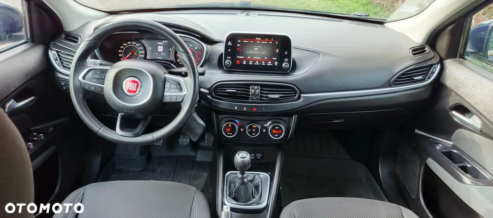 Fiat Tipo 1.4 16v Lounge EU6d - 22