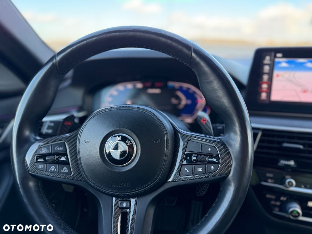BMW Seria 5 520d xDrive - 33