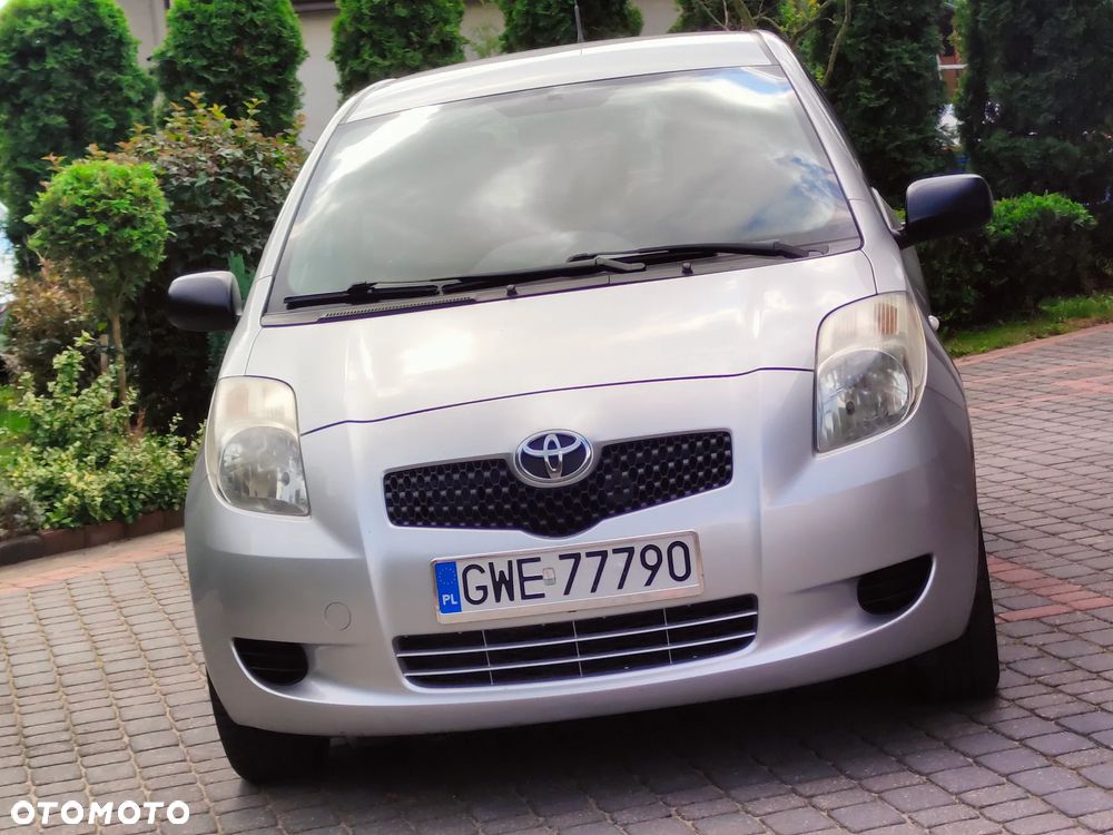 Toyota Yaris 1.3 Luna A/C - 5