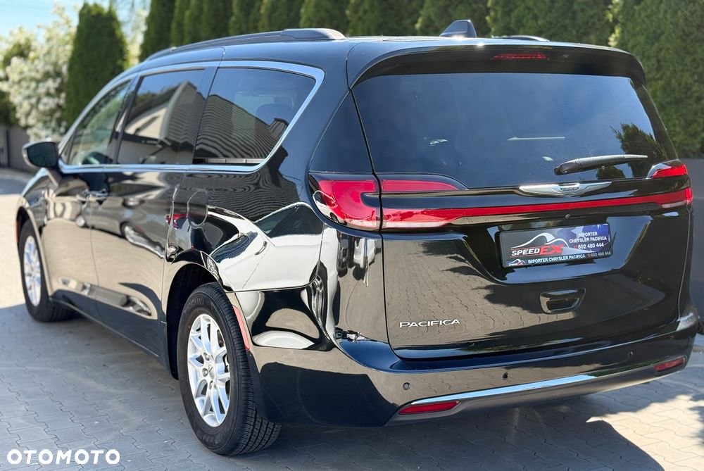 Chrysler Pacifica - 6