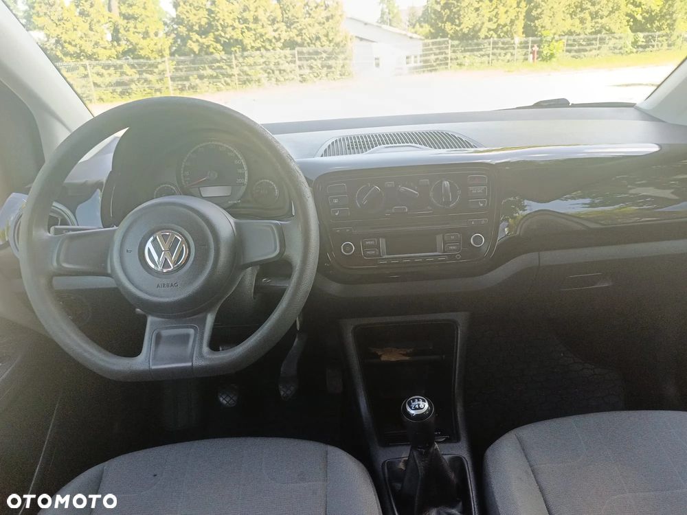 Volkswagen up! - 4