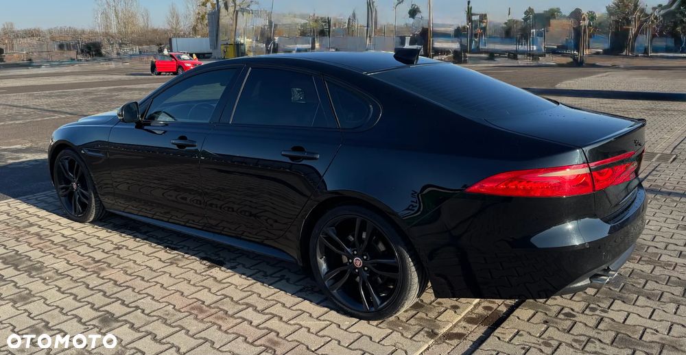 Jaguar XF 20d R-Sport - 2