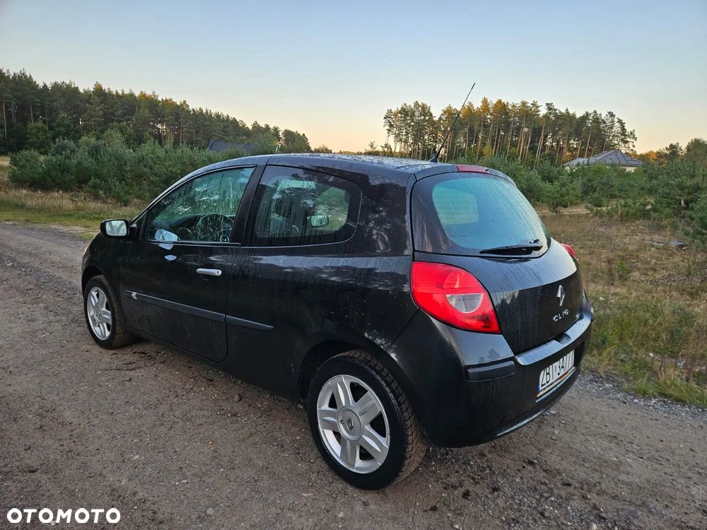Renault Clio - 5