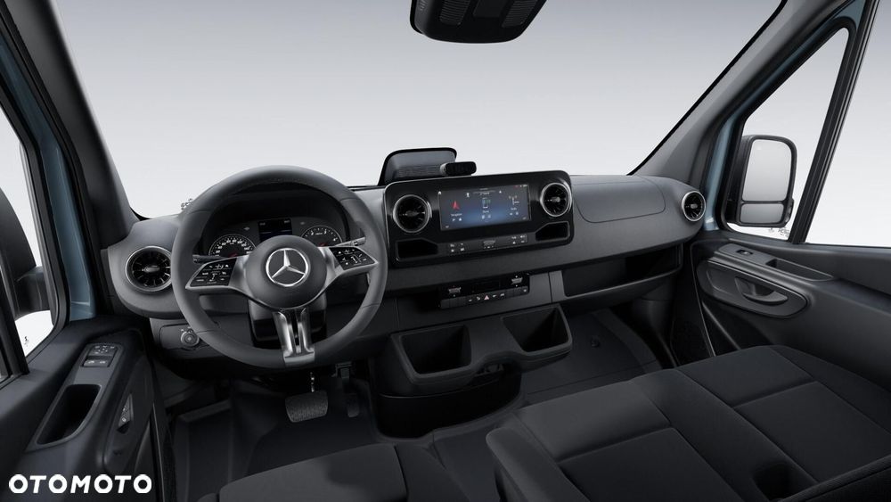 Mercedes-Benz Sprinter - 4