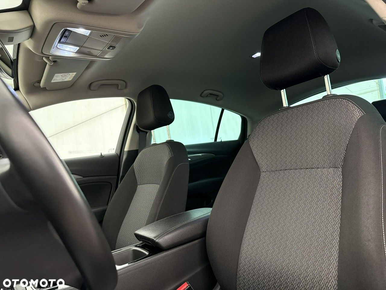 Opel Insignia 1.6 CDTI Enjoy S&S Eco - 11