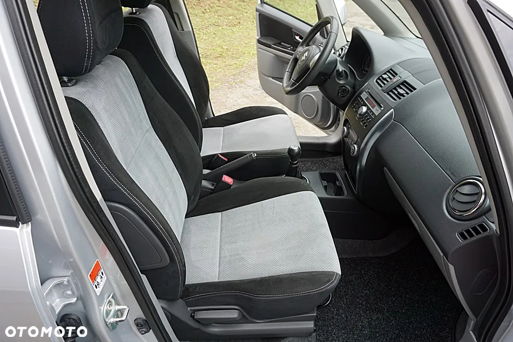 Suzuki SX4 1.6 Premium 4WD - 20