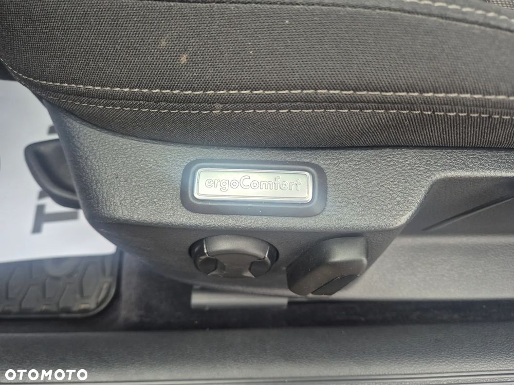 Volkswagen Passat 2.0 TDI BMT Comfortline DSG7 - 18