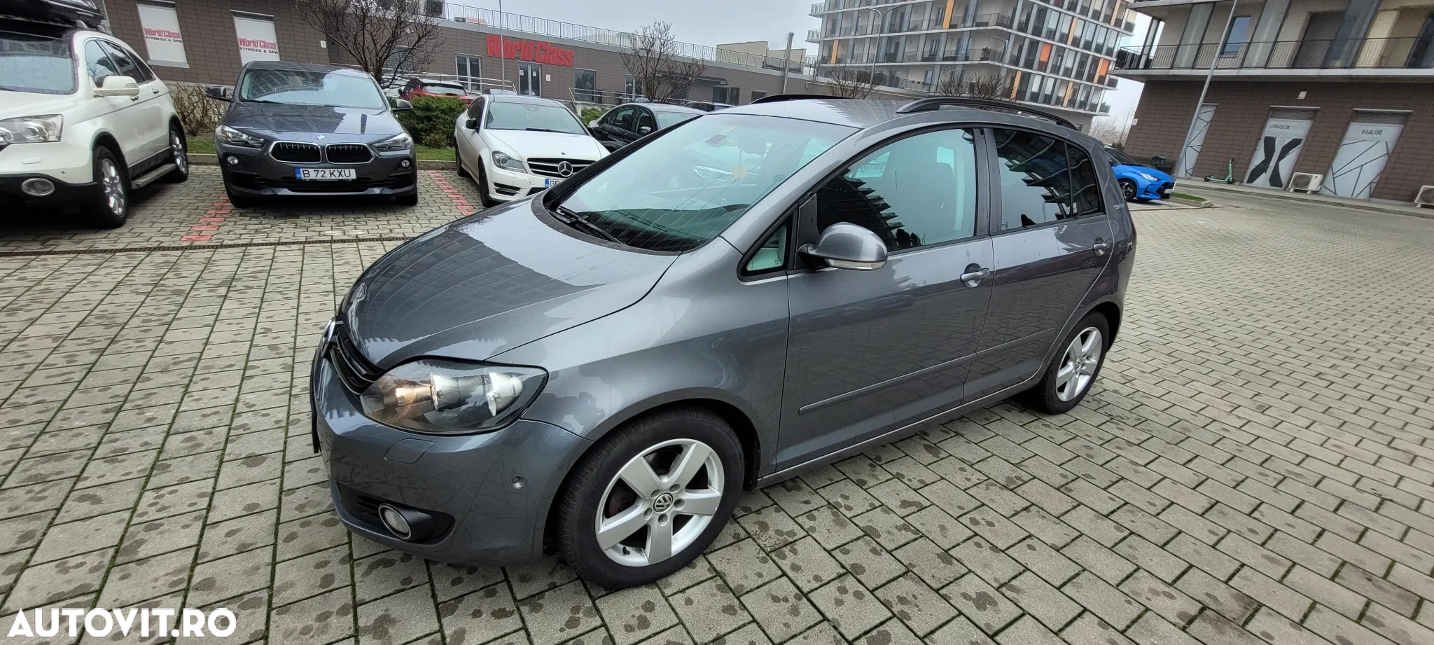 Volkswagen Golf Plus 1.6 TDI DPF Trendline - 32