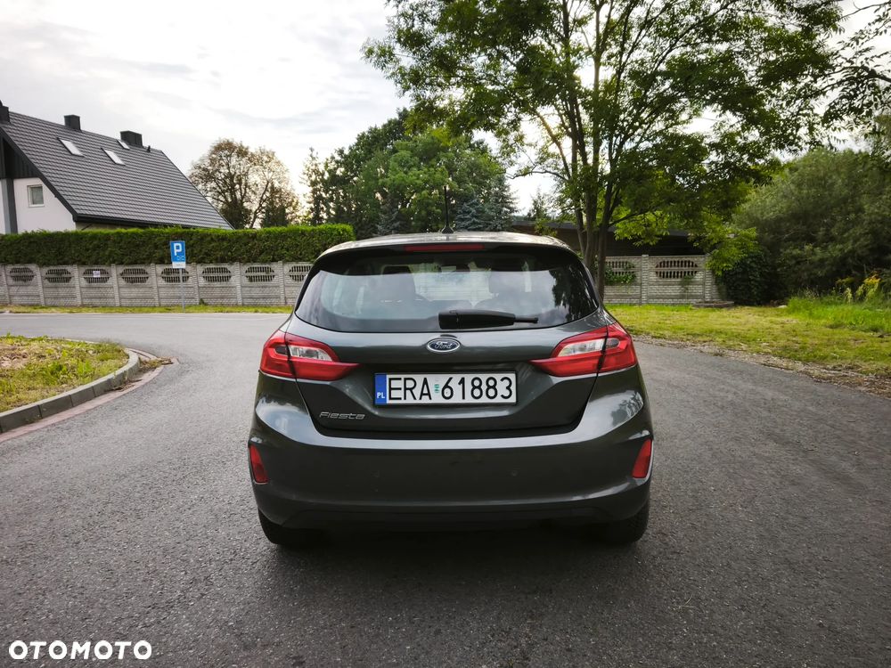 Ford Fiesta 1.5 TDCi ACTIVE - 8