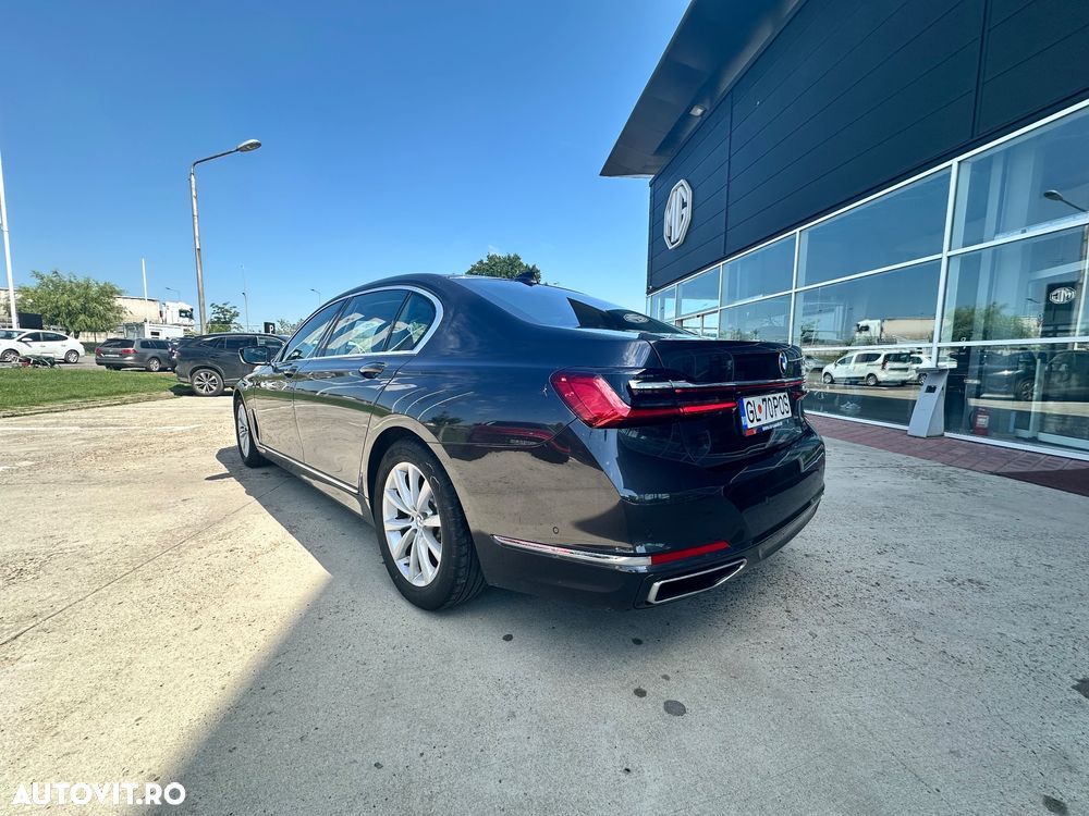 BMW Seria 7 730Ld xDrive - 35