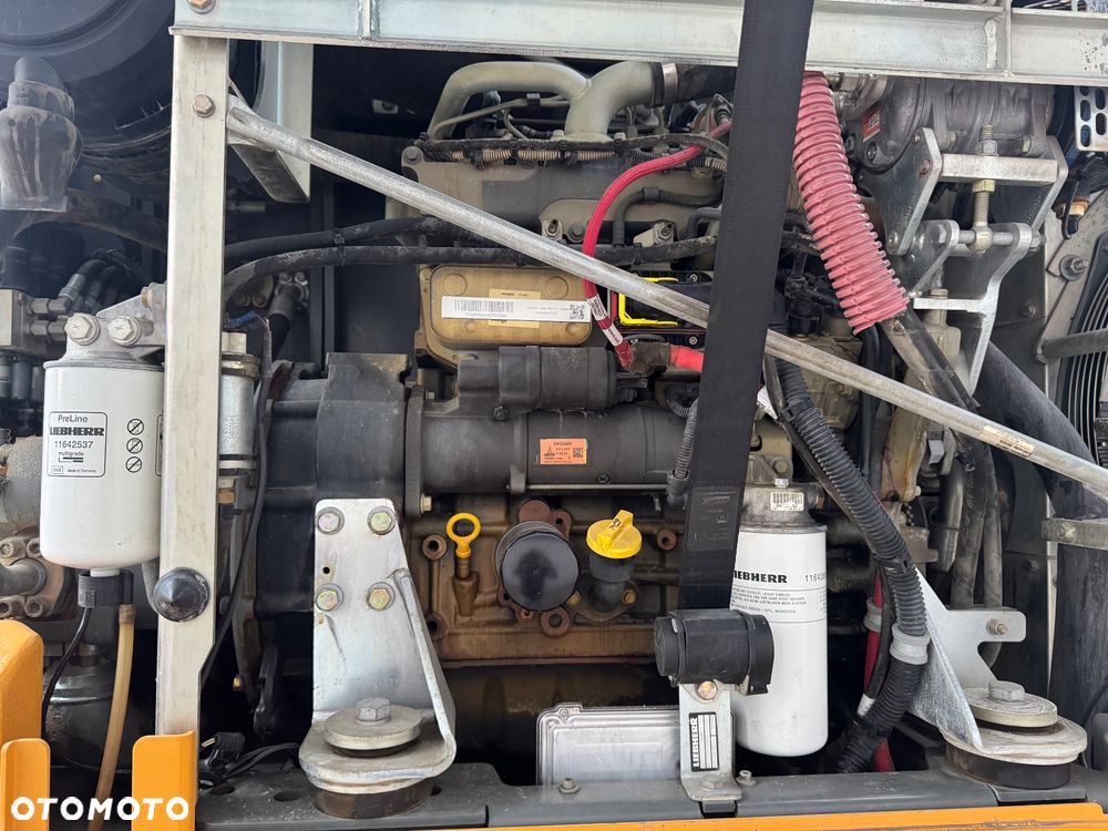 Liebherr A910 Compact Litronic - 13