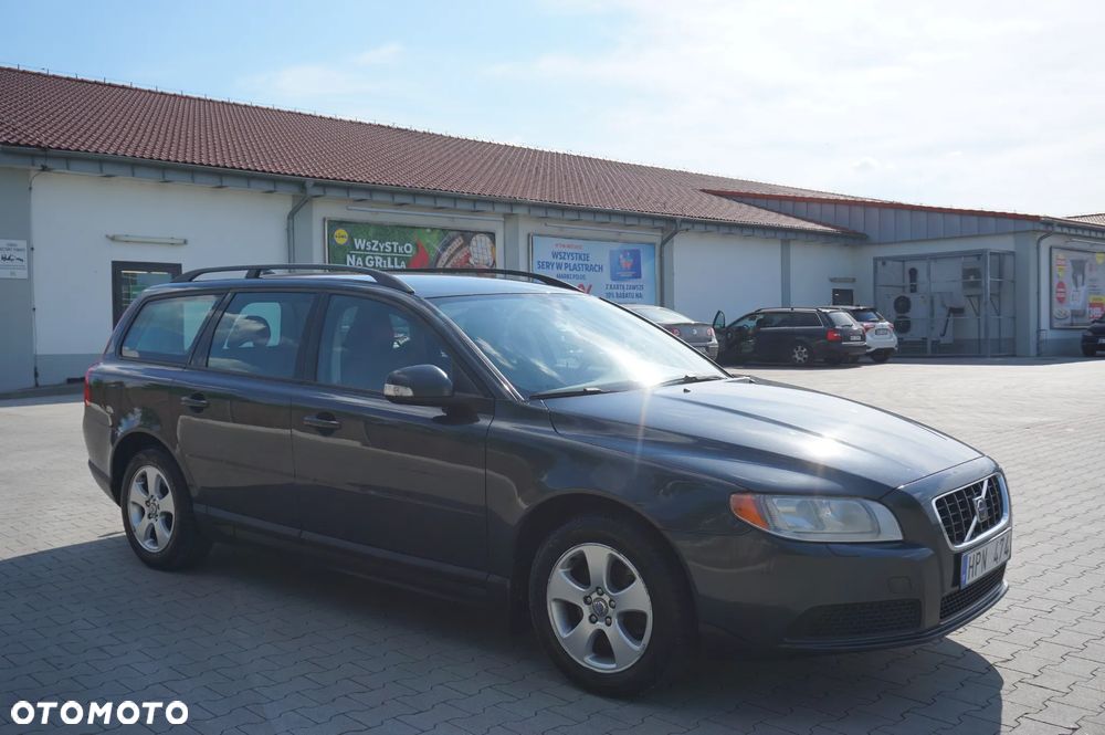 Volvo V70 2.0 Kinetic - 8