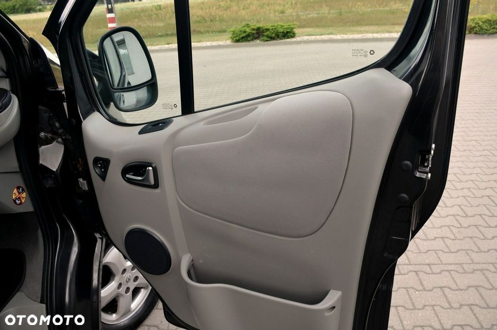Renault Trafic - 21