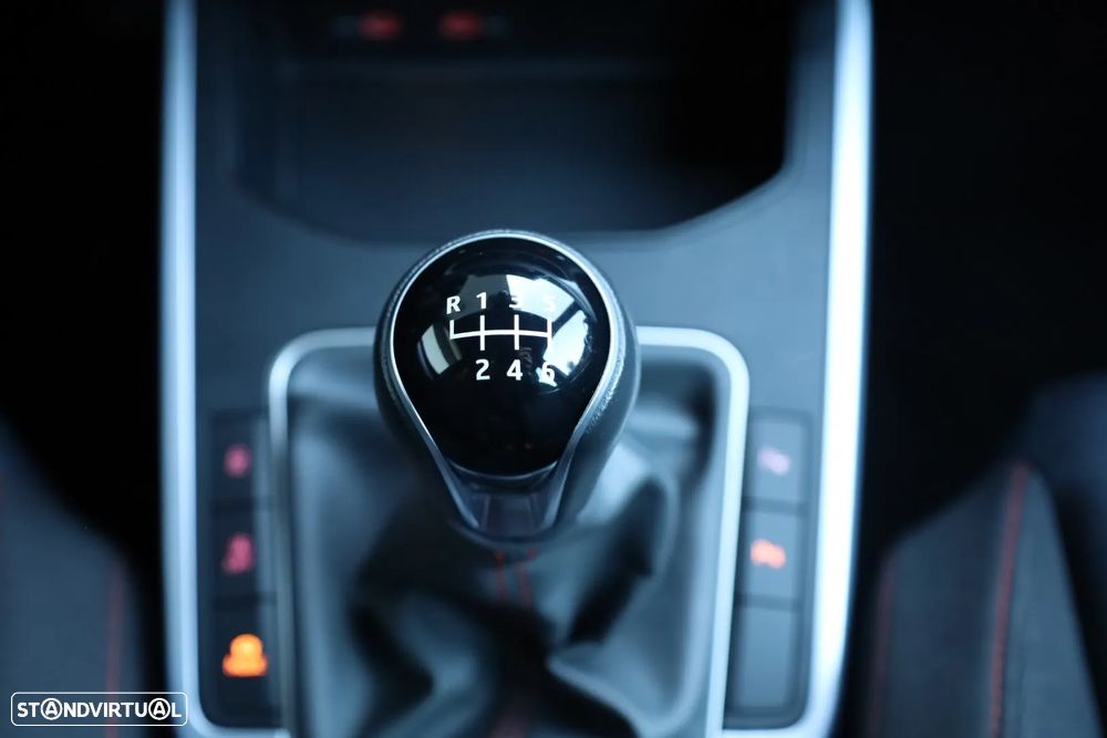 SEAT Arona 1.0 TSI FR - 23