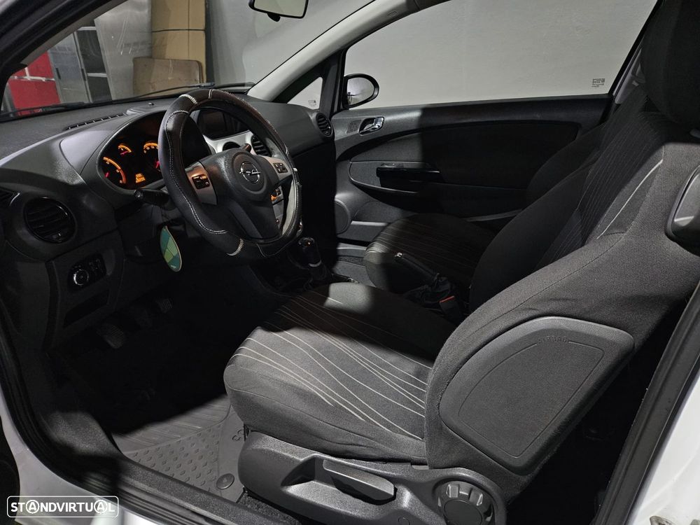 Opel Corsa 1.3 CDTi - 12