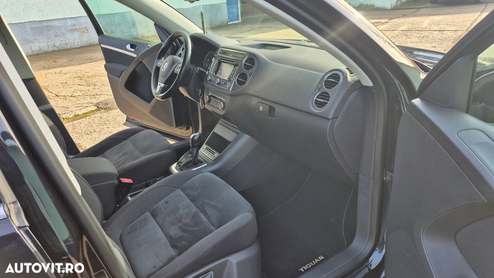 Volkswagen Tiguan 2.0 TDI DPF 4Motion BlueMotion Technology DSG Sport & Style - 14