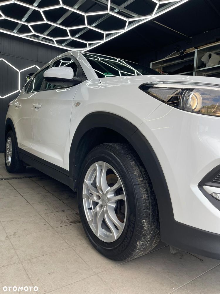 Hyundai Tucson blue 1.6 GDi 2WD Navi - 13