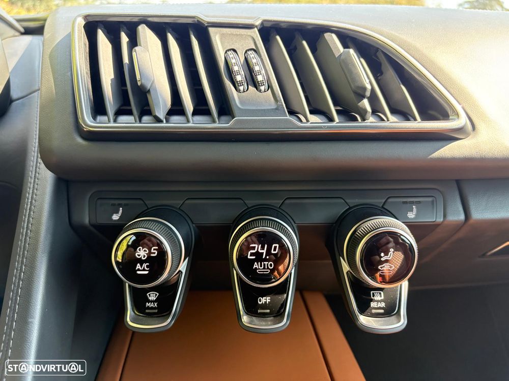 Audi R8 Coupé 5.2 FSI V10 S tronic - 28