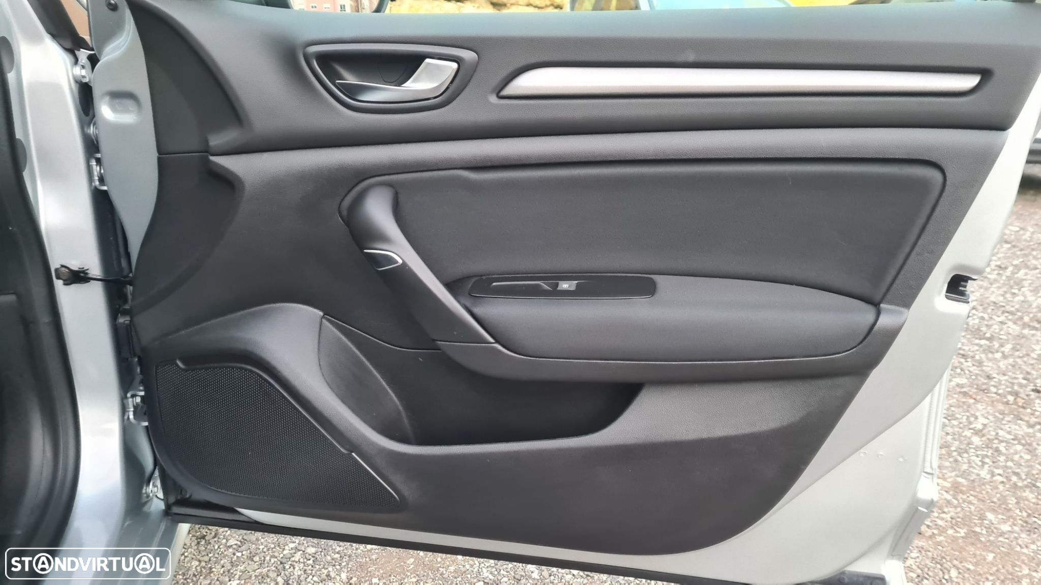 Renault Mégane 1.5 Blue dCi Intens EDC - 40