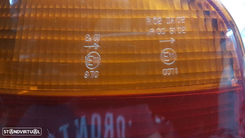 FAROLIM TRASEIRO DIREITO AUDI A4 BERLINA (B5) 1.8 T - 6