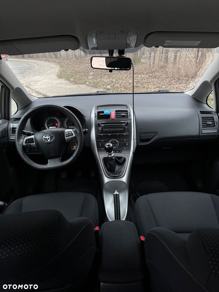 Toyota Auris 1.6 Premium - 22