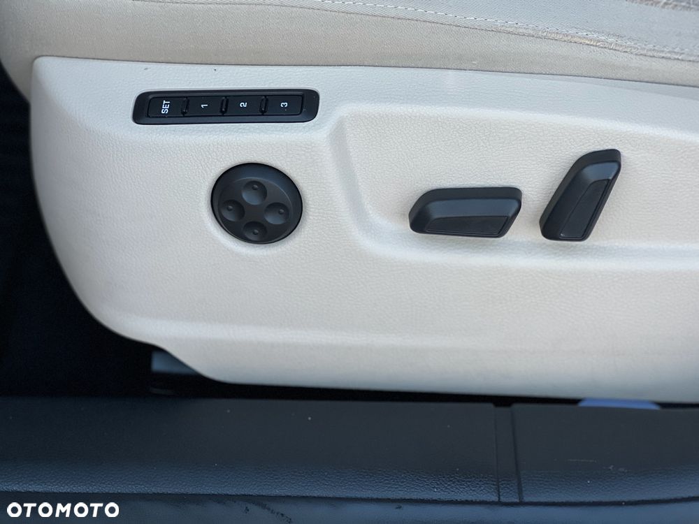 Skoda Superb 2.0 TDI 4x4 Elegance DSG - 29