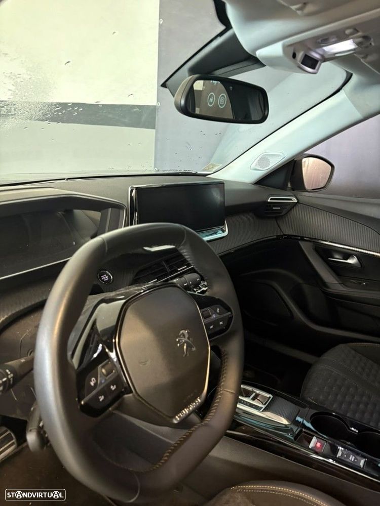 Peugeot e-2008 50 kWh Active - 12