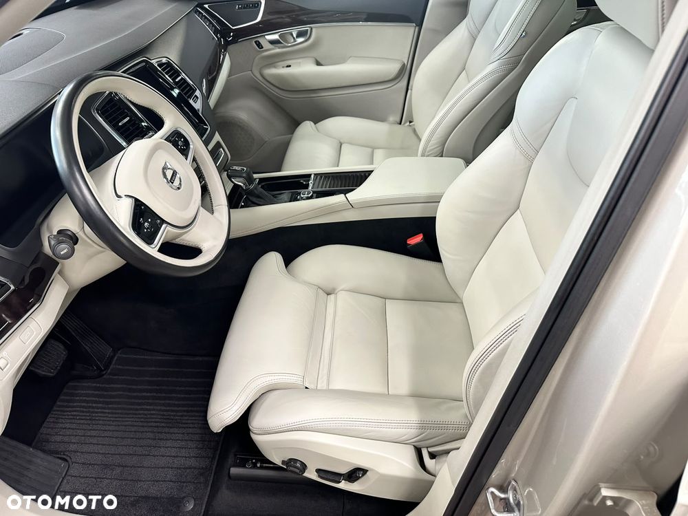 Volvo XC 90 D5 SCR AWD Momentum - 13