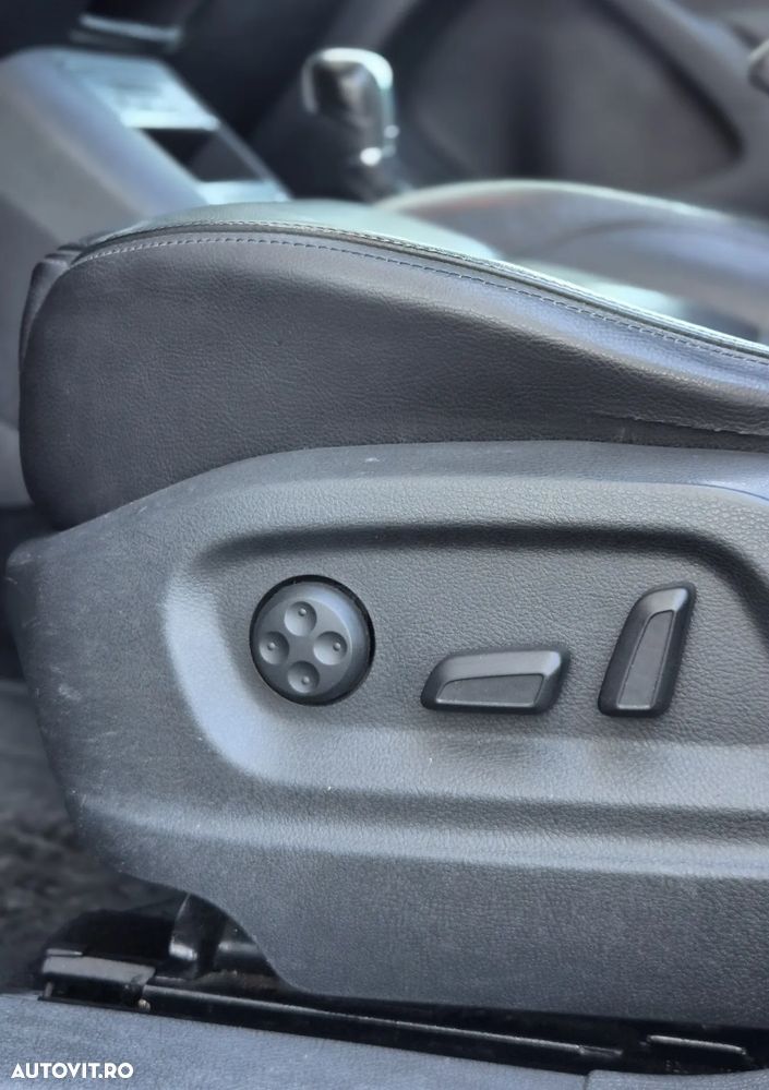 Volkswagen Tiguan - 26