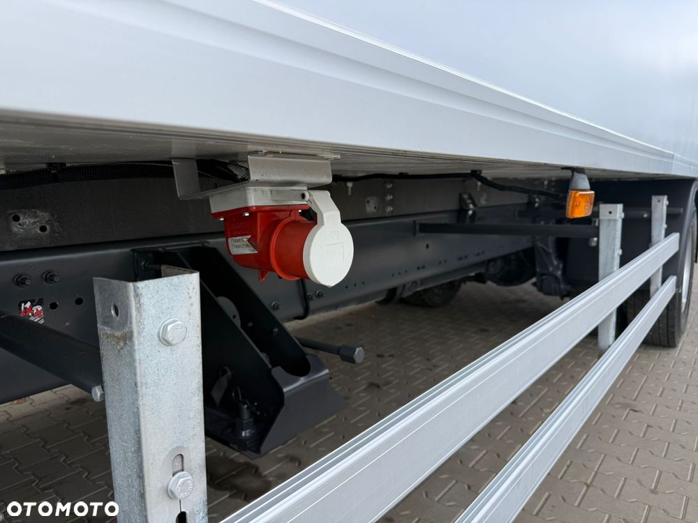 Renault Premium 270 DXI chłodnia multitemperatura // 18 Epal // E5 - 17