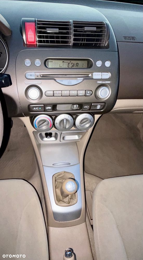 Honda City 1.4 Comfort - 15