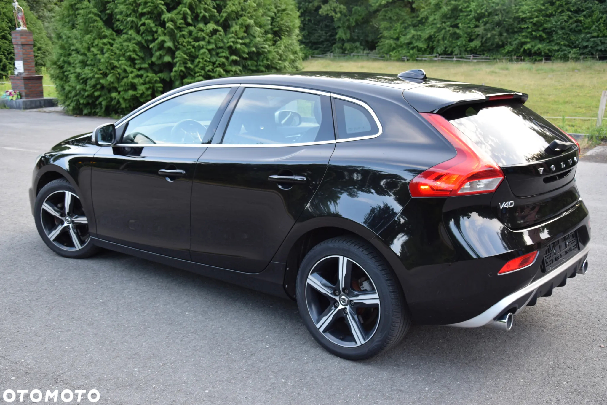 Volvo V40 D2 Drive-E SCR R-Design Momentum - 8