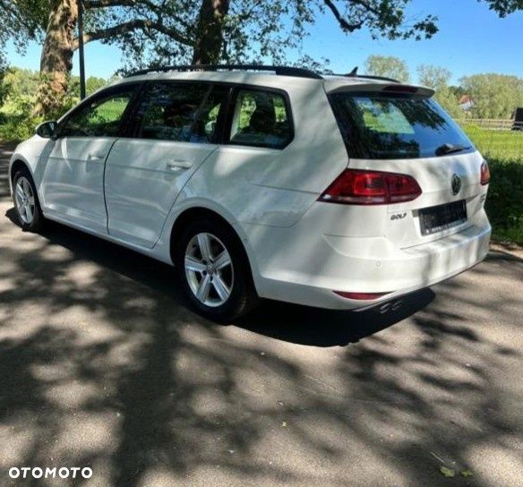Volkswagen Golf - 3