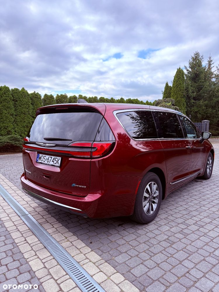 Chrysler Pacifica - 5